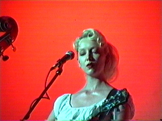 sat04.jpg (54472 bytes)