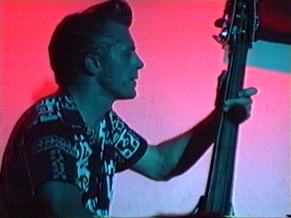 sat11.jpg (56449 bytes)